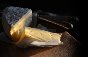 Skogsbackens ost i Uppland